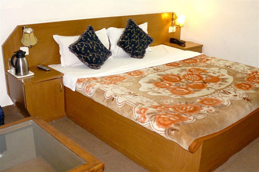 מוסורי Hotel Silver Rock מראה חיצוני תמונה