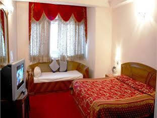 מוסורי Hotel Silver Rock מראה חיצוני תמונה